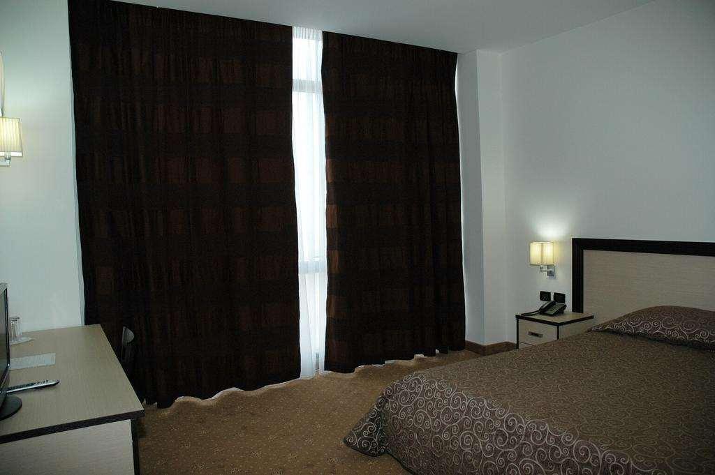Fieri Hotel ฟิเอร์ ห้อง รูปภาพ