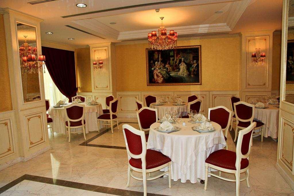Fieri Hotel ฟิเอร์ ร้านอาหาร รูปภาพ